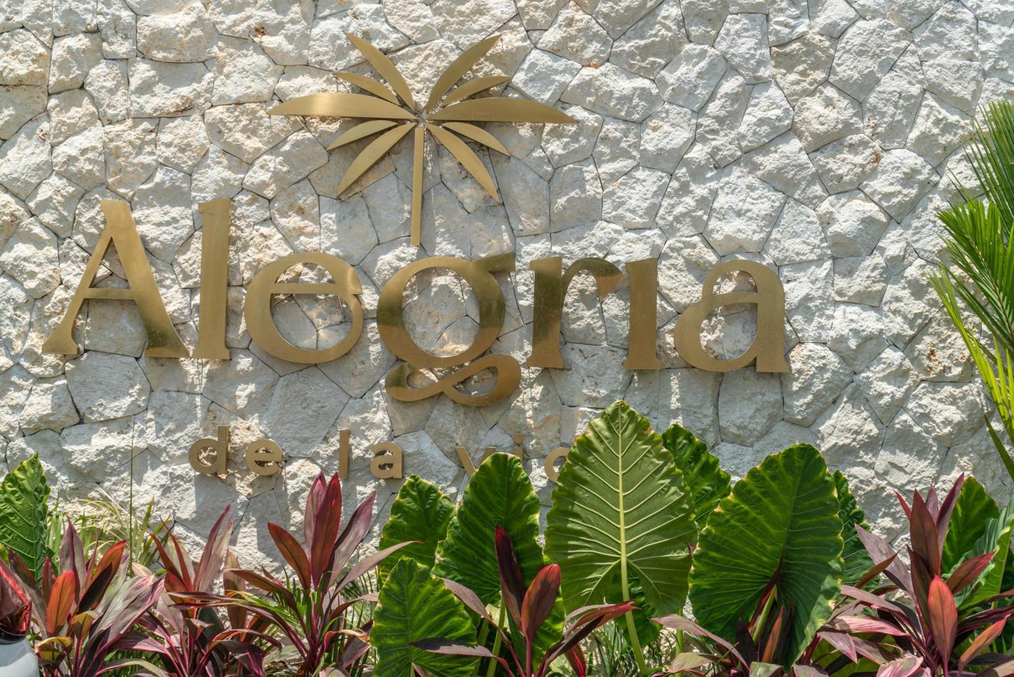 Alegria De La Vida Hotel Canggu  Exterior photo
